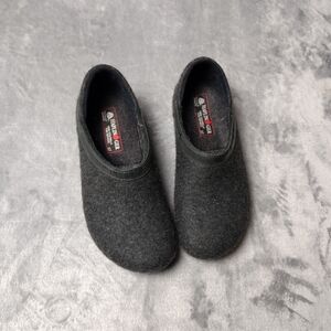 Haflinger  GZH Grizzly Closed Heel Style Wool Clogs Charcoal 37 Women's US 6.